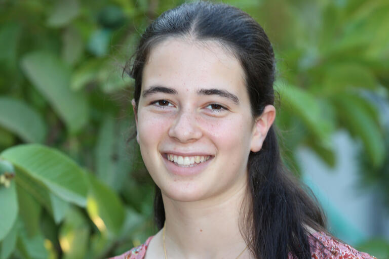 headshot of sapir brand